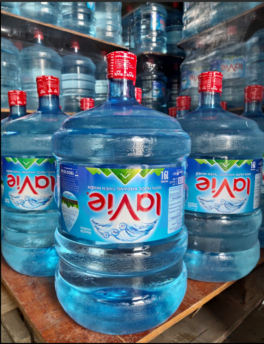 Bình nước khoáng Lavie 19L chính hãng tại kho Gò Vấp.